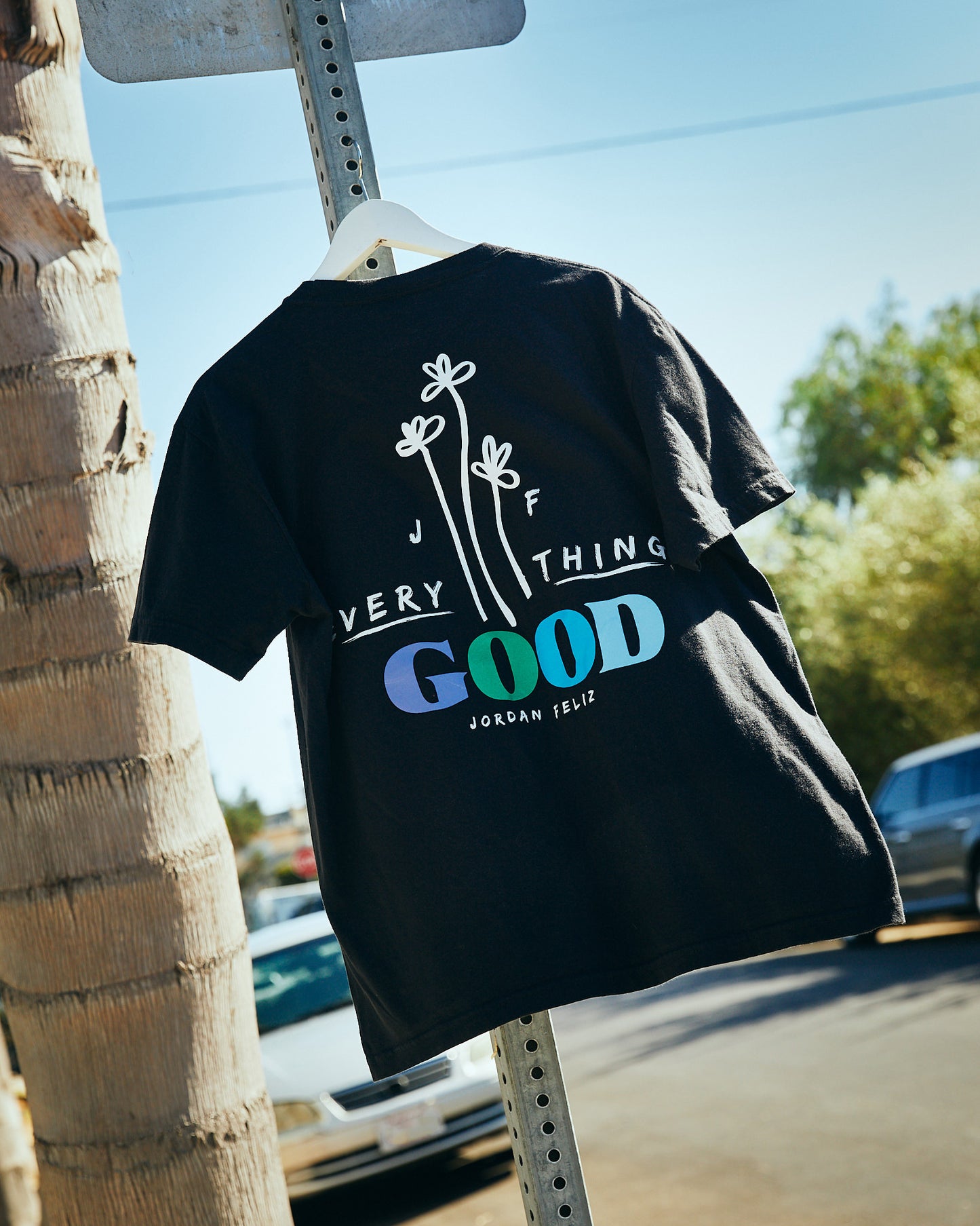 Good Flowers - Black Tee